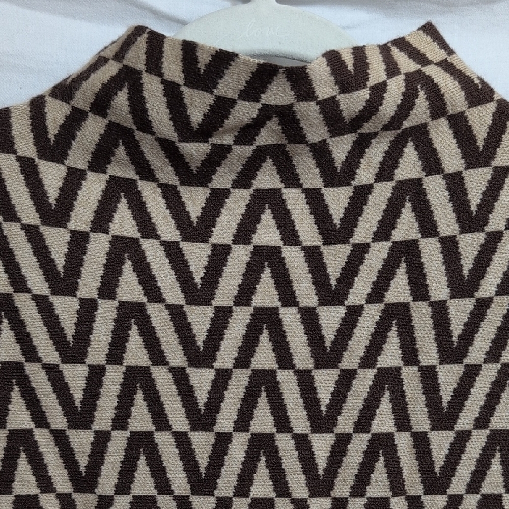 Chic Geometric Patterned Turtleneck Sweater - image 2